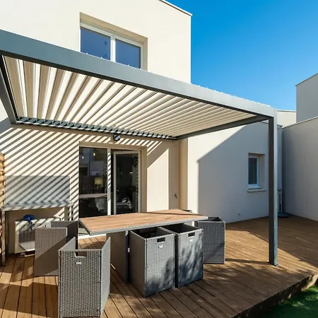 Valras-loc La Dune Familiale, Et Piscine Holiday home